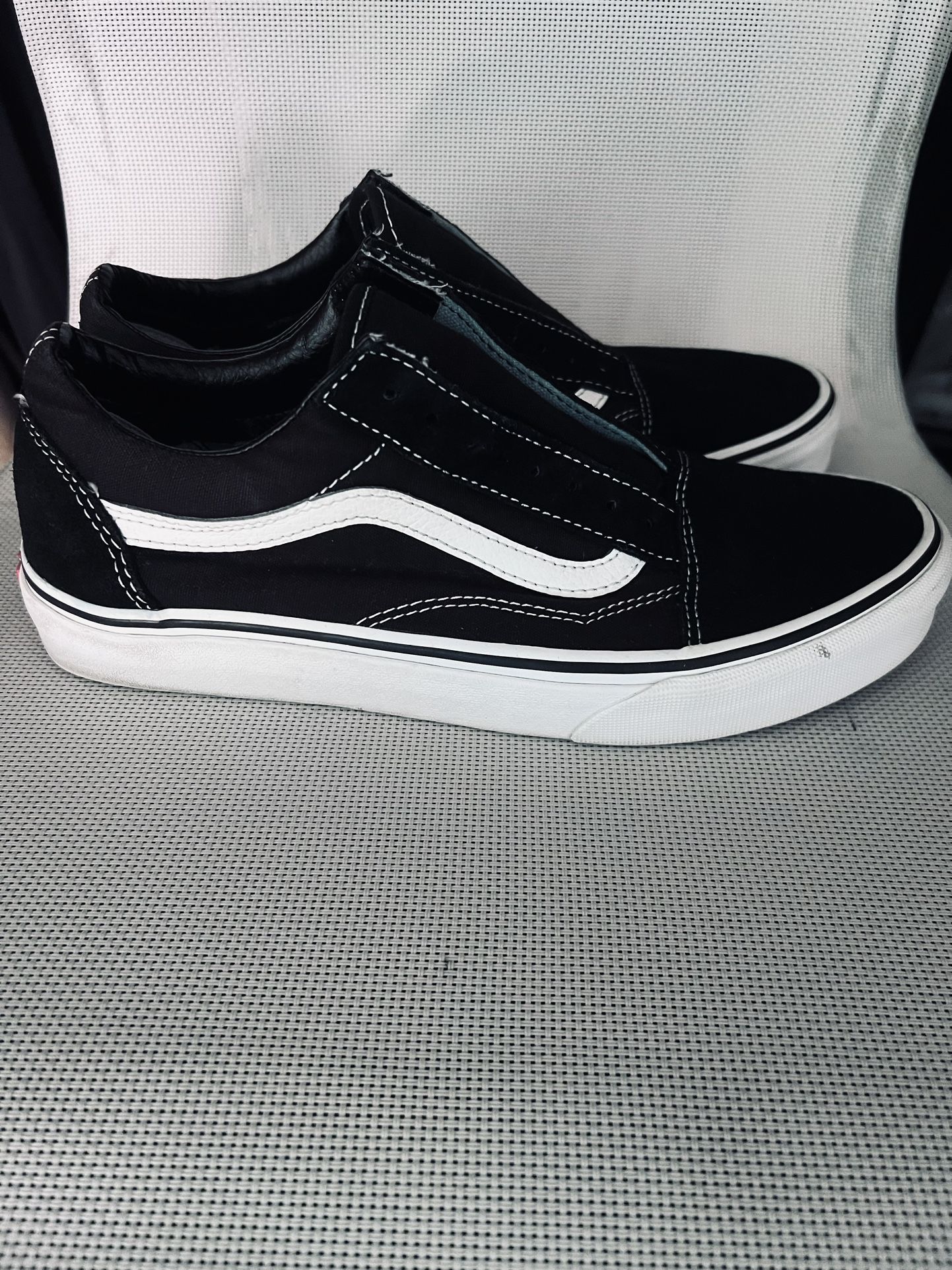 Black Vans Low Top