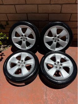 2010-2015 Toyota Prius Five 17in Rims