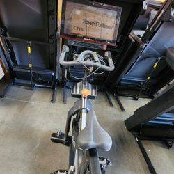 2020 Model USED Nordictrack S22i Studio Spin bike with incline / decline function- 380$ 