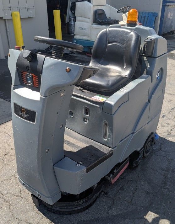 ICE RS26 Ride On Floor Scrubber
