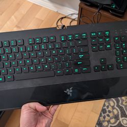 Like New - Razor Deathstalker Chroma gaming keyboard