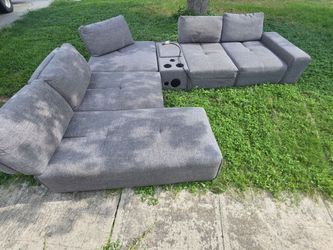 Modular Gray Sectional Sofa with USB Charging & Cup Holders – 6 Pieces