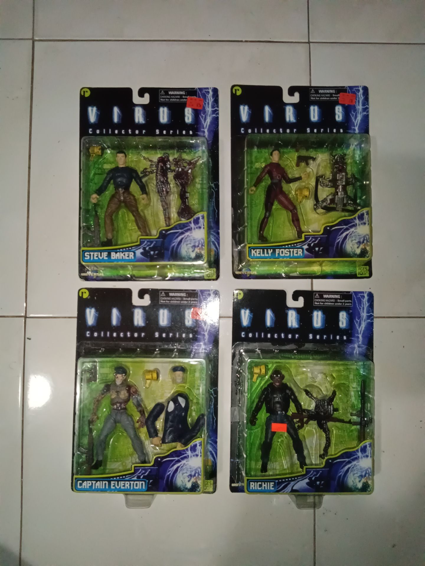 Lot of 4 Virus Collector Series Action Figures Captain Everton ReSaurus 1998