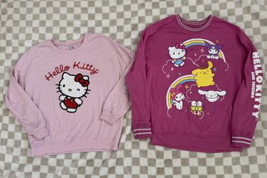 Hello Kitty size Small (Juniors size)