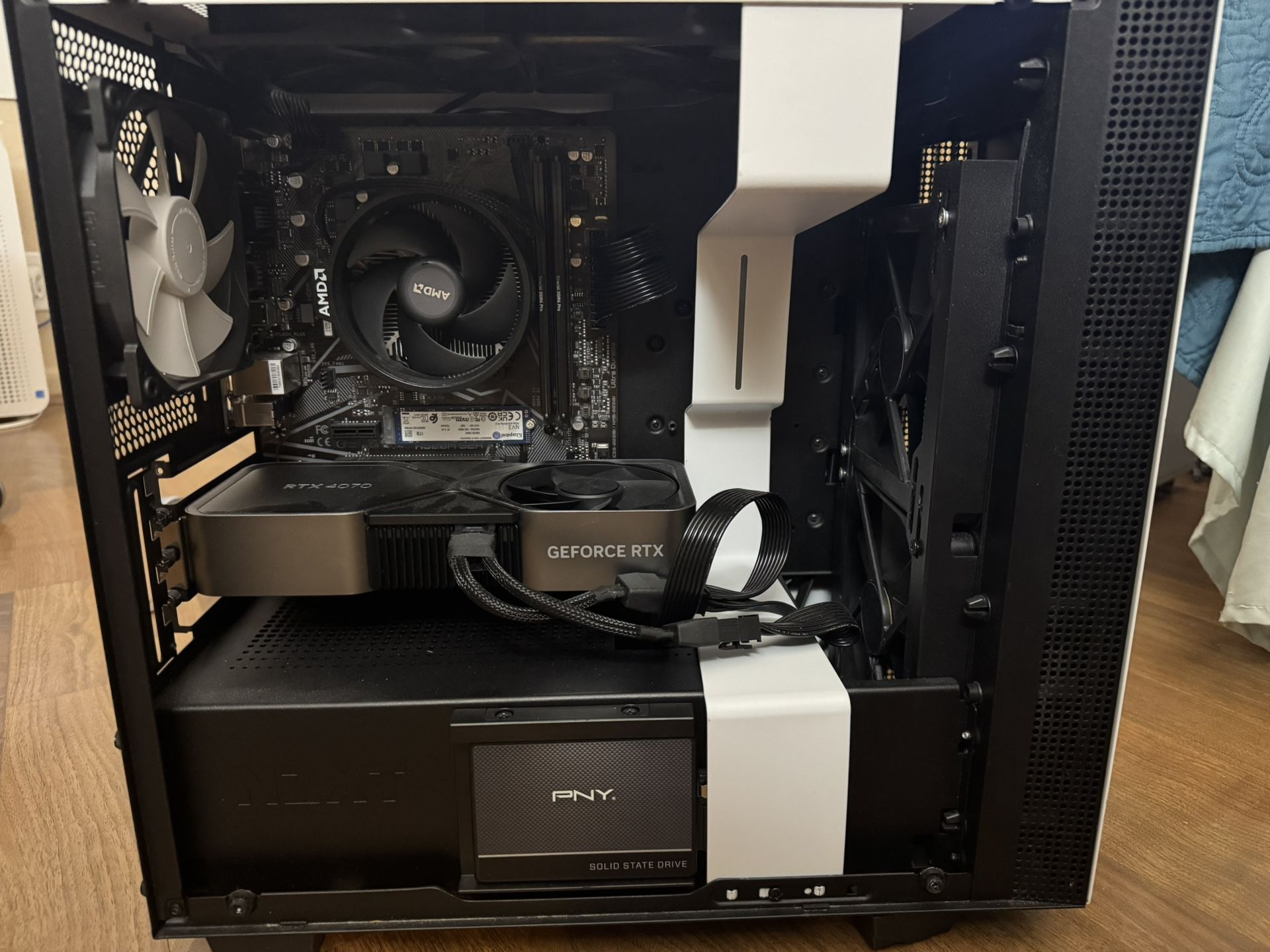 Gaming PC 4070+5800X+32gb Ram
