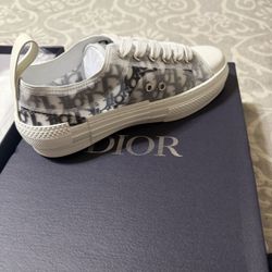 Dior Shoes