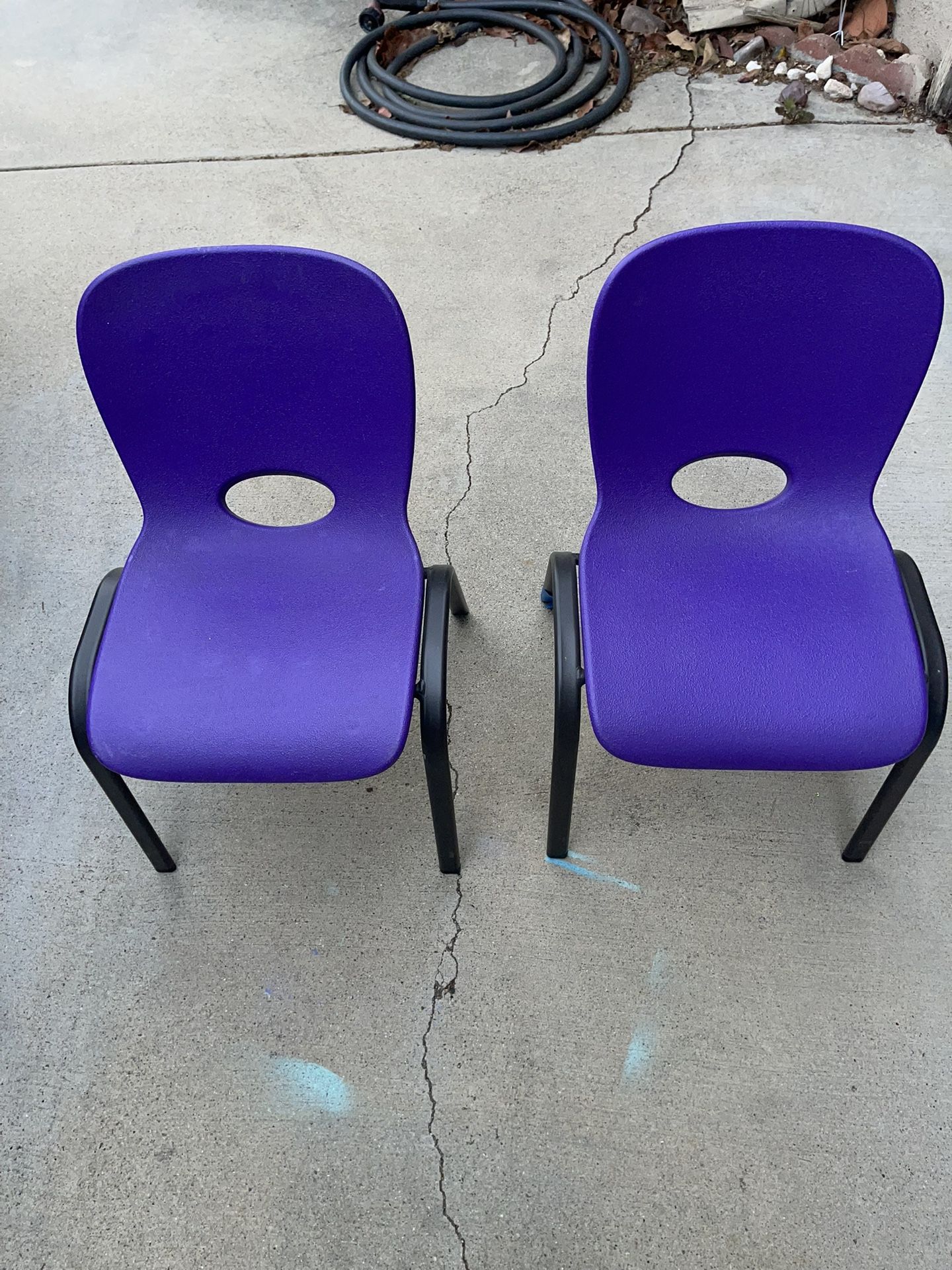 2 Kids Chairs (Purple)