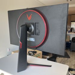 Computer Monitor 32" UltraGear