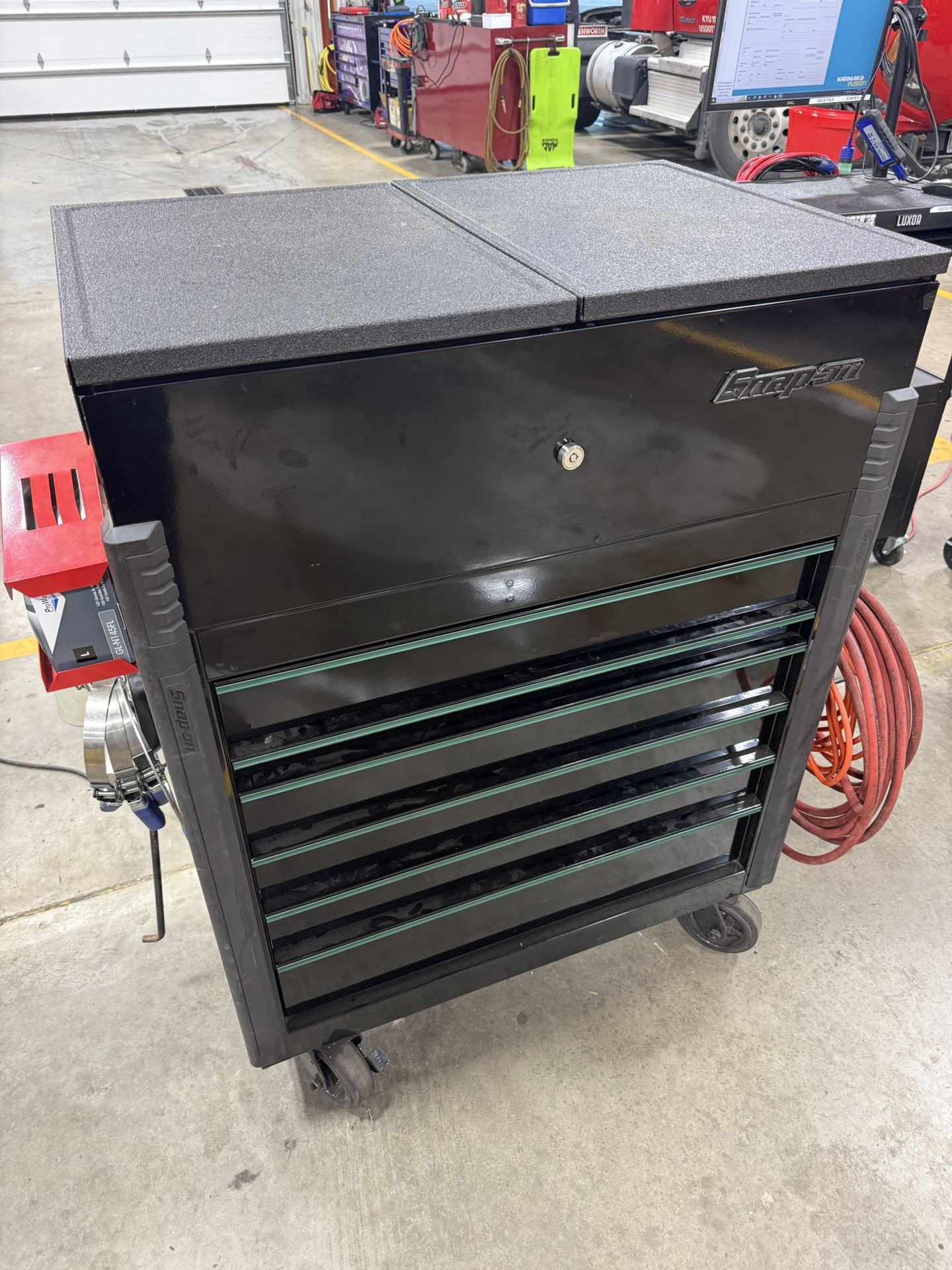 Snap-On Roll Cart - Black w/ Emerald Green Trim