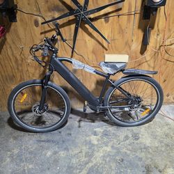 48v ebike brand new top speed 28mph. Comes with charger