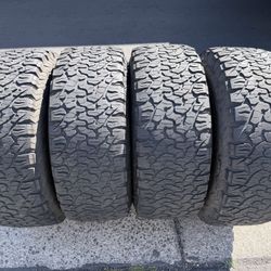 (4) 315/70R17 Bfgoodrich All Terrain KO2