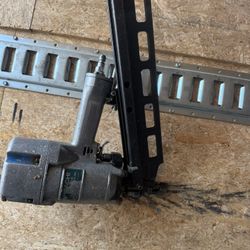 Hitachi Nail Gun 