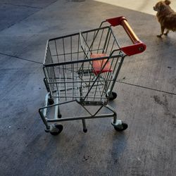 Melissa Dought Toy Shopping Cart