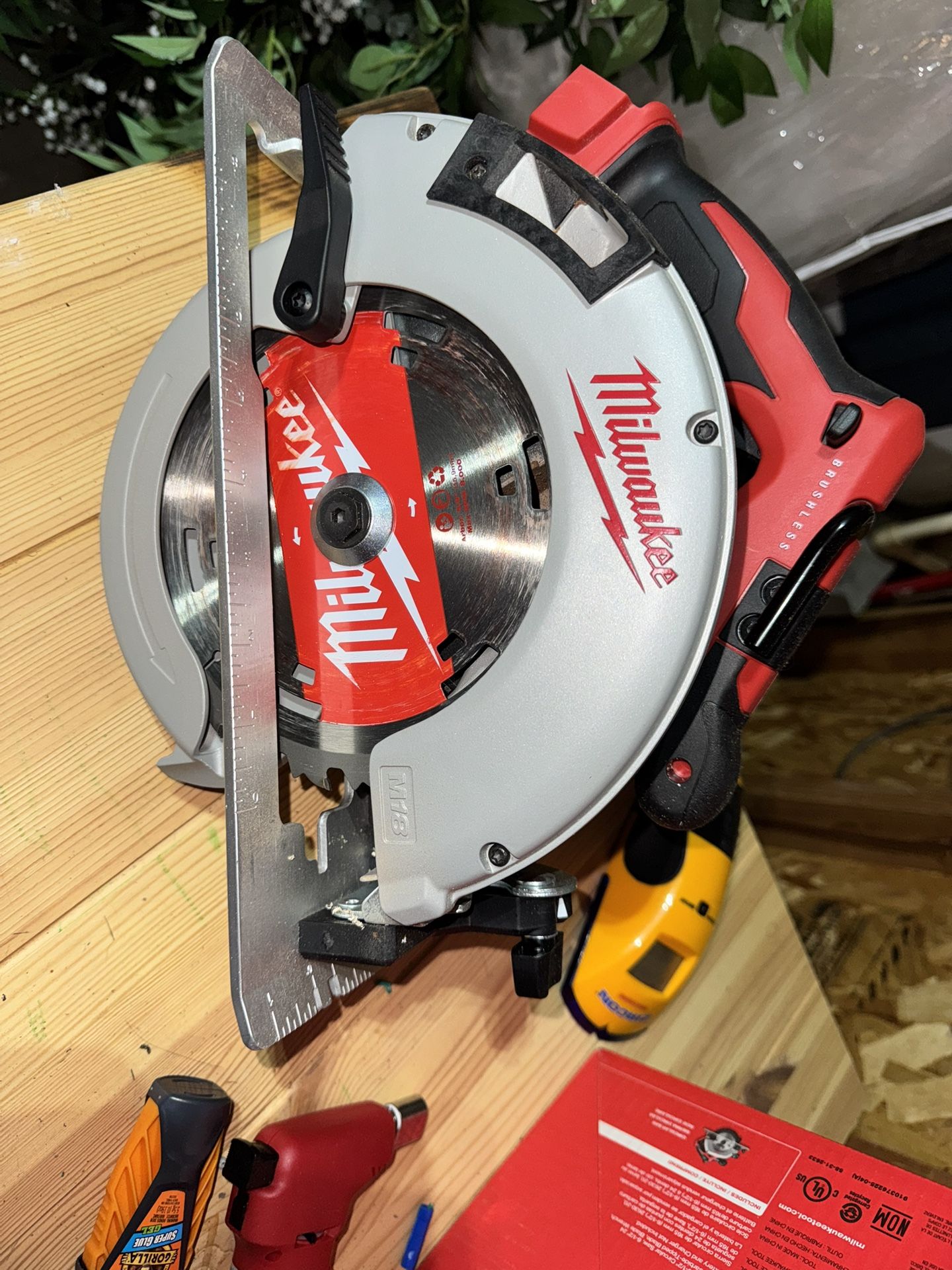 (!LEFT HANDED!) Milwaukee Circular Saw 7 1/4”