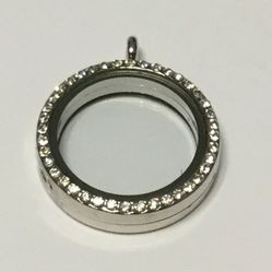 Living Locket 