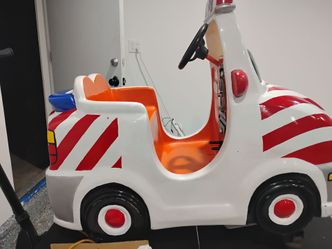 Commercial coin-operated kiddie ride