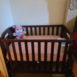 Baby Mini Crib W Mattress And Bed Sheets 7 Total