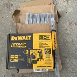 DEWALT ATOMIC 20V MAX Cordless Brushless Ultra-Compact 5/8 in. SDS Plus Hammer Drill With Dewalt 7/8 Bits 