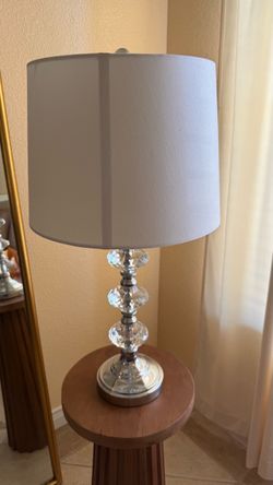 Elegant lamp $38