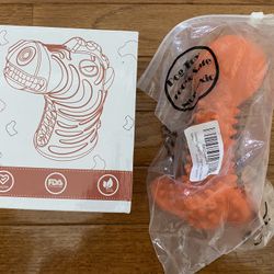 Set of 2 dog Chewers