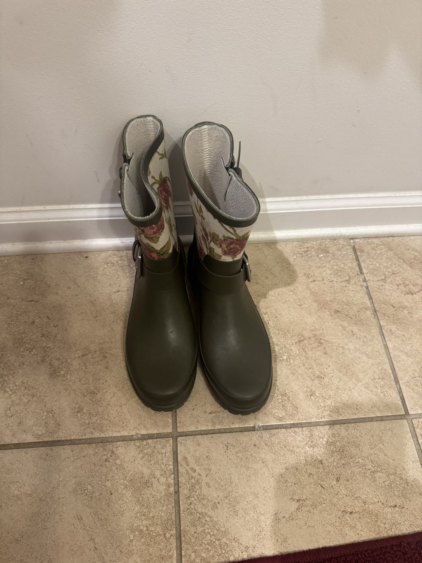 Women’s Ralph Lauren Olive/floral Winter/rain Boots