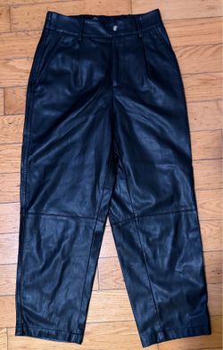 BERSHKA WOMENS FAUX LEATHER BLACK PANTS DIZE M / 28