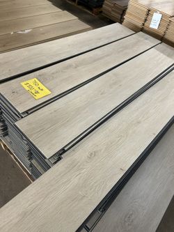 750 Square Feet Of Laminate Flooring 