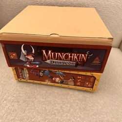 Munchkin Dungeon Kickstarter Game Pledge, Epic Board, in Box of Holding 