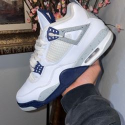 Midnight Navy 4s Size 9.5