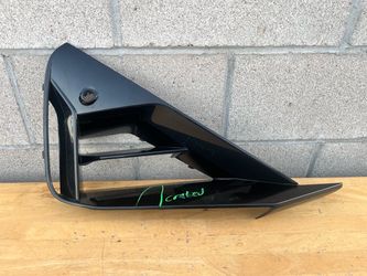 2022-2024 BMW 2-Series G4 Right Side Front Bumper Air Intake Grille Trim Oem