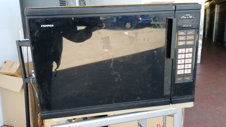 LARGE TAPPAN MICROWAVE