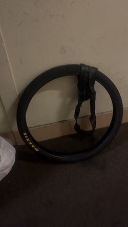 Maxxi hook worm tire