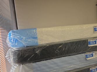 Gelmax 10" Queen Mattress New!