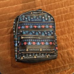 Hogwarts Christmas Mini Backpack