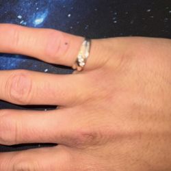 10k Gold Ring With Diamonds 