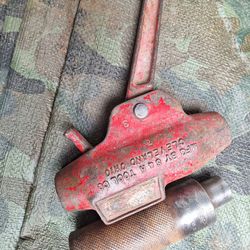 Plumbing pole bender