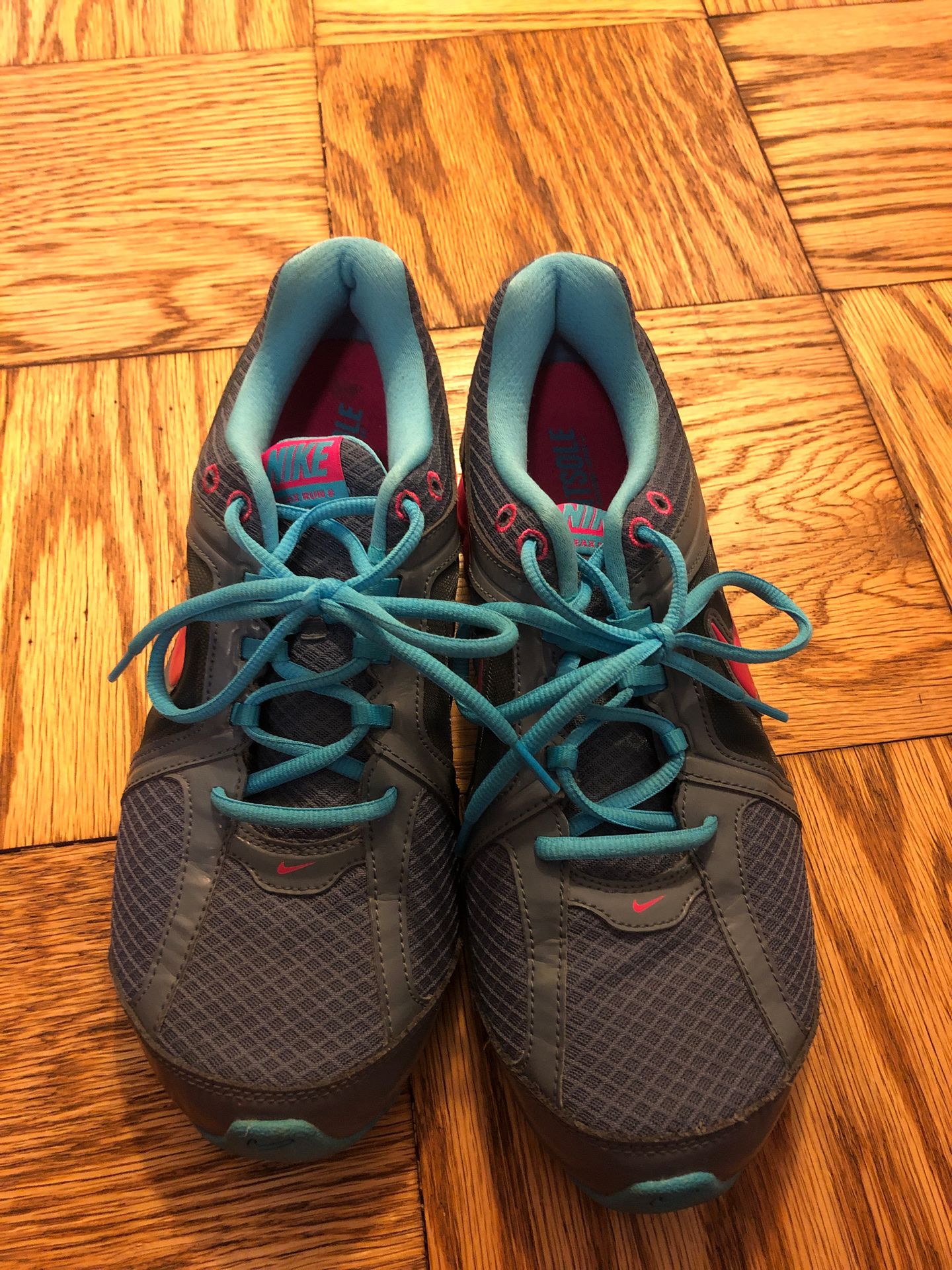 Nike Reax Run 8 Women’s Gray Turquoise Pink Running women Shoes Sz 11
