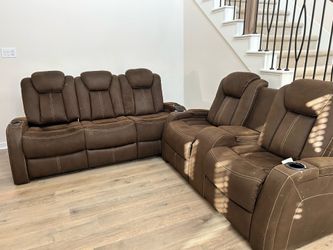 Reclining sofa and loveseat