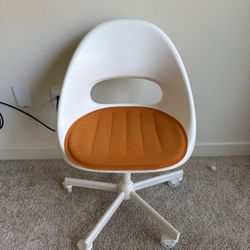 IKEA Swivel Chair + Pad + Upgrades Casters