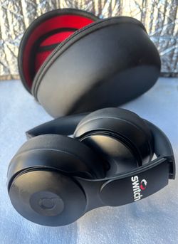 Beats Solo3 Wireless Headphones - Switch Edition