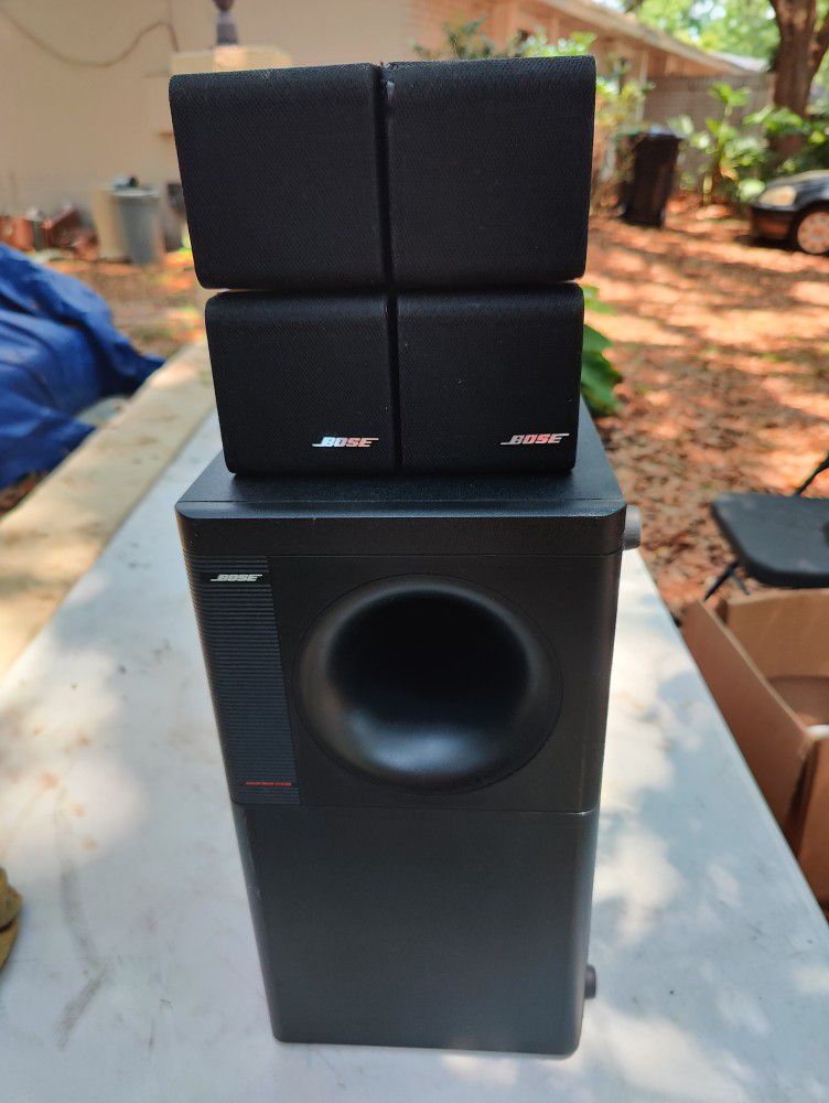 Bose Speakers Subwoofer And Speakers.. 