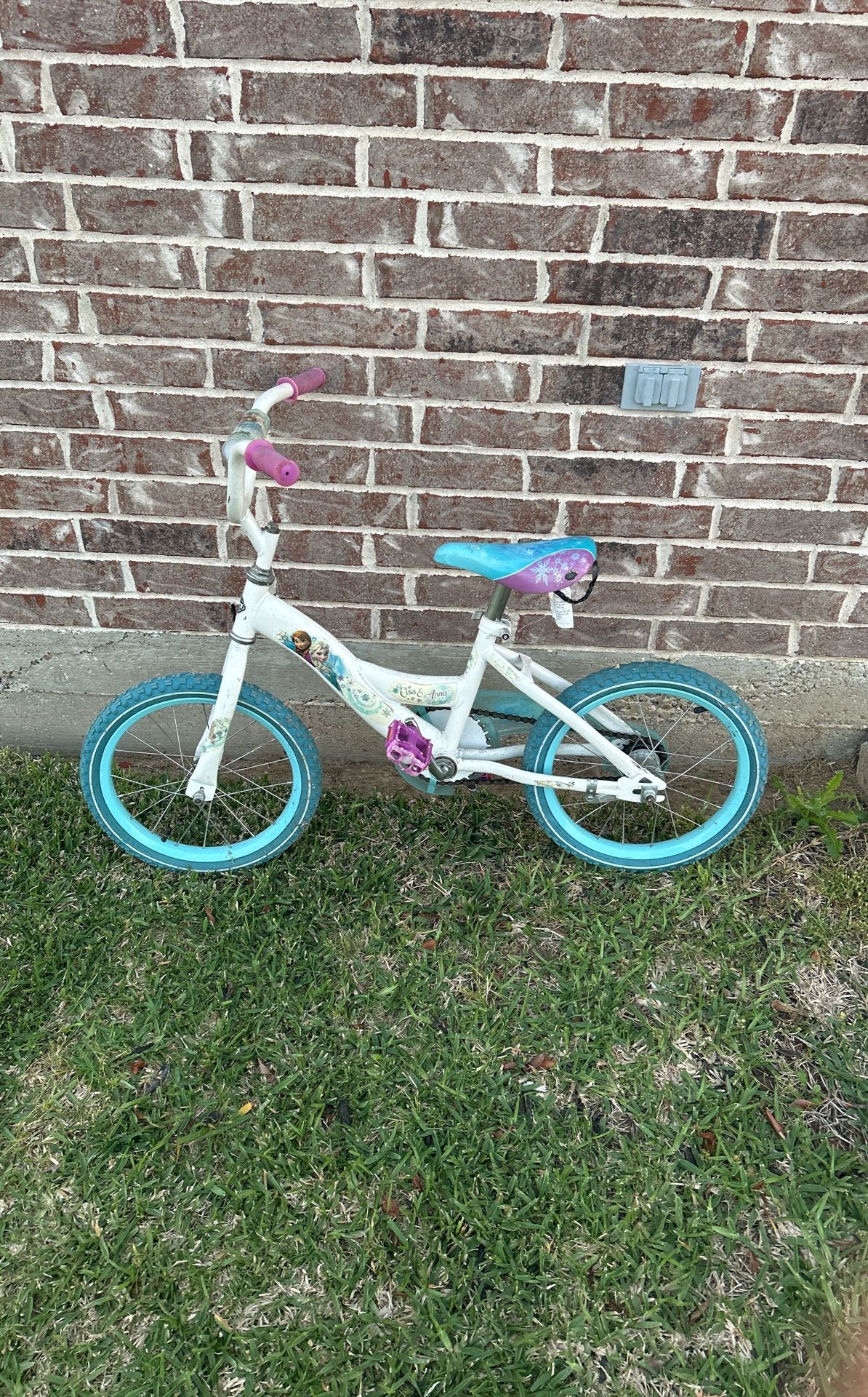 Girls bike