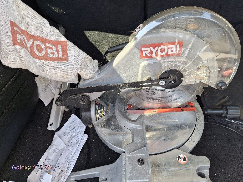 Ryobi Saw