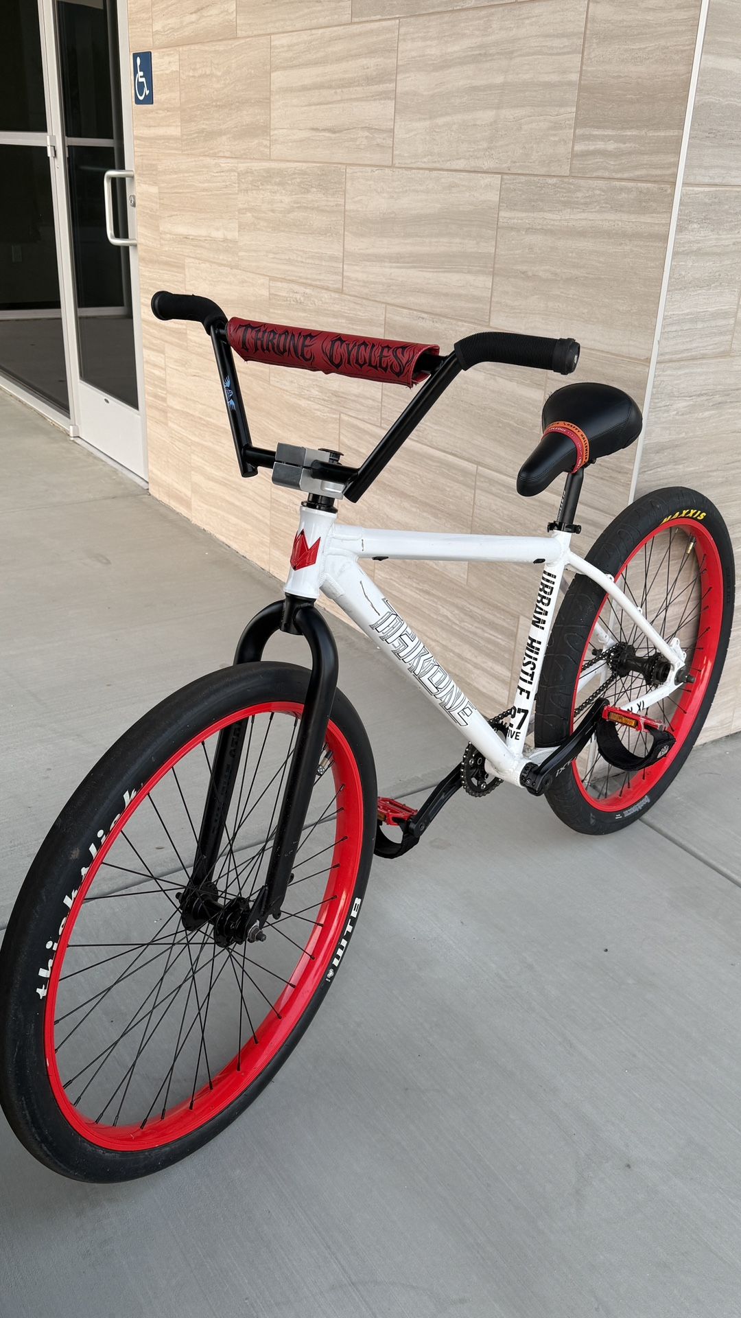 THRONE (read Description)