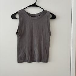 Gray Ribbed Tank Top - size s