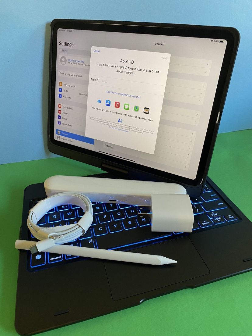 iPad Pro 11 セルラー M1 128gb + Keyboard iPad Pro 11 セルラー M1 128gb + Keyboard Chinese Apple Smart