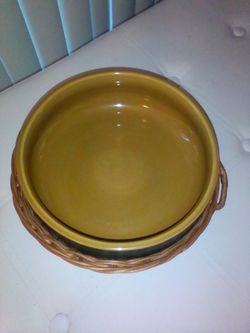 Japanese stoneware baking bowl and serving basket