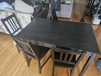 Black table and 4 chairs