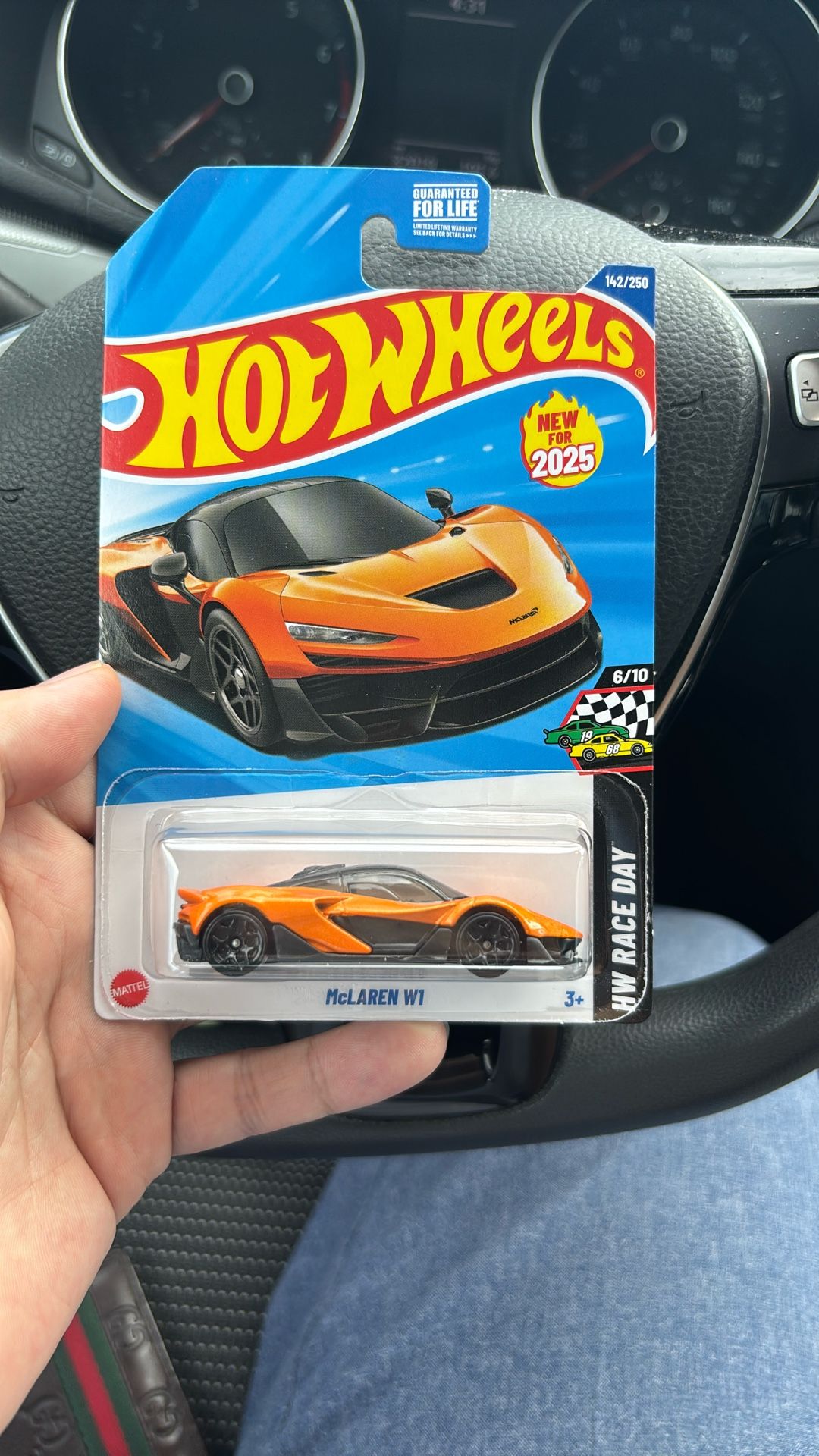 Hot wheels G Case McLaren W1