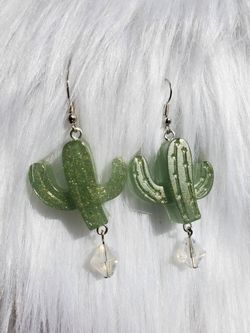 Cactus Earrings 🌵
